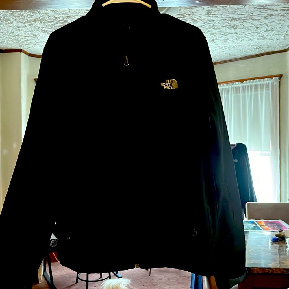 Large men’s The North Face jacket